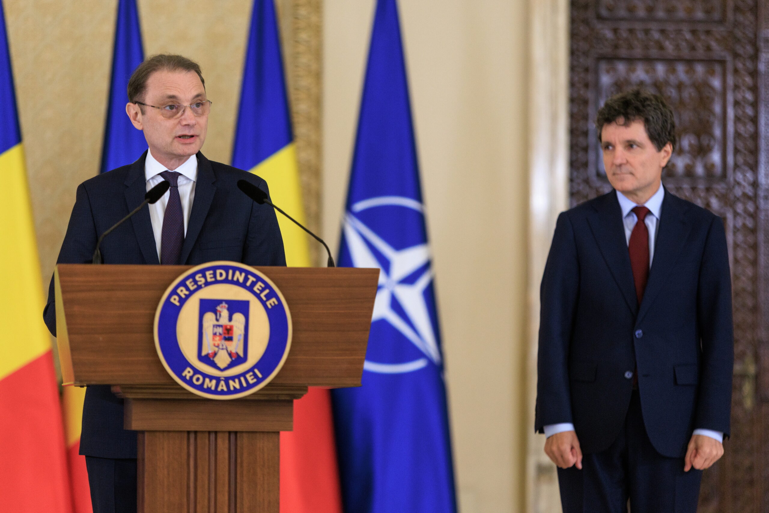 Luca Niculescu începe joi consultările cu PSD, PNL și UDMR pentru formarea Guvernului