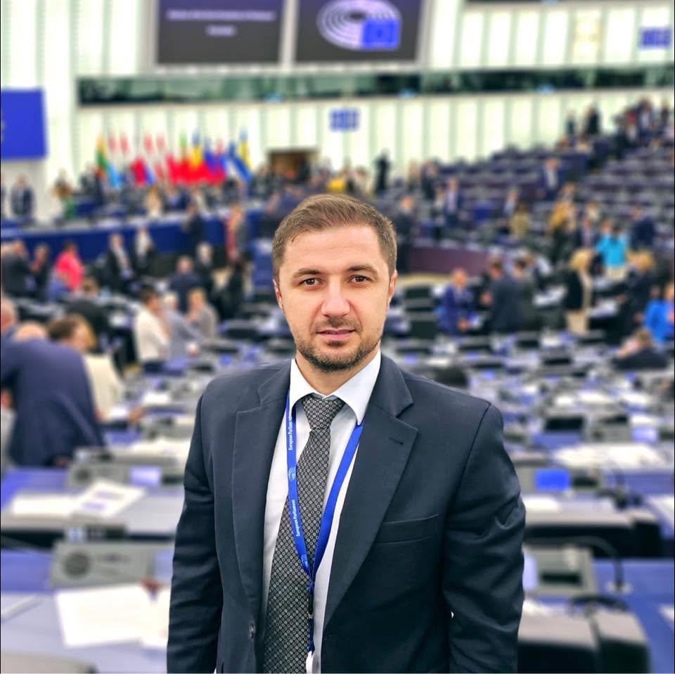 Adrian Axinia explică de ce Marius Lulea a fost exclus din AUR: Voia votul pentru Guvernul Niculescu