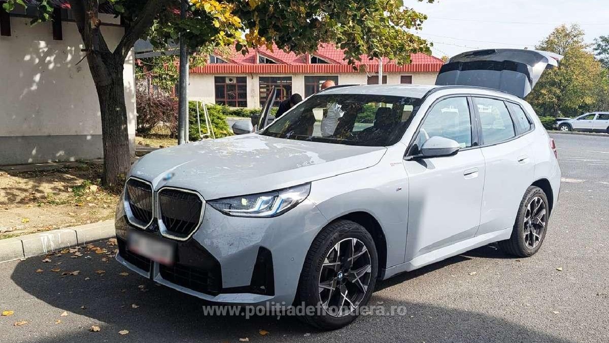 Un BMW X3 de 320.000 de lei, furat din Polonia, a fost interceptat la vama Sculeni