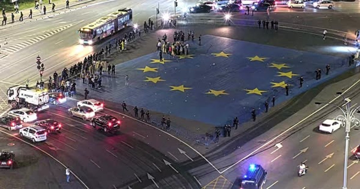 Protestul crescătorilor de animale continuă în Capitală. Oieri au rămas în fața Guvernului