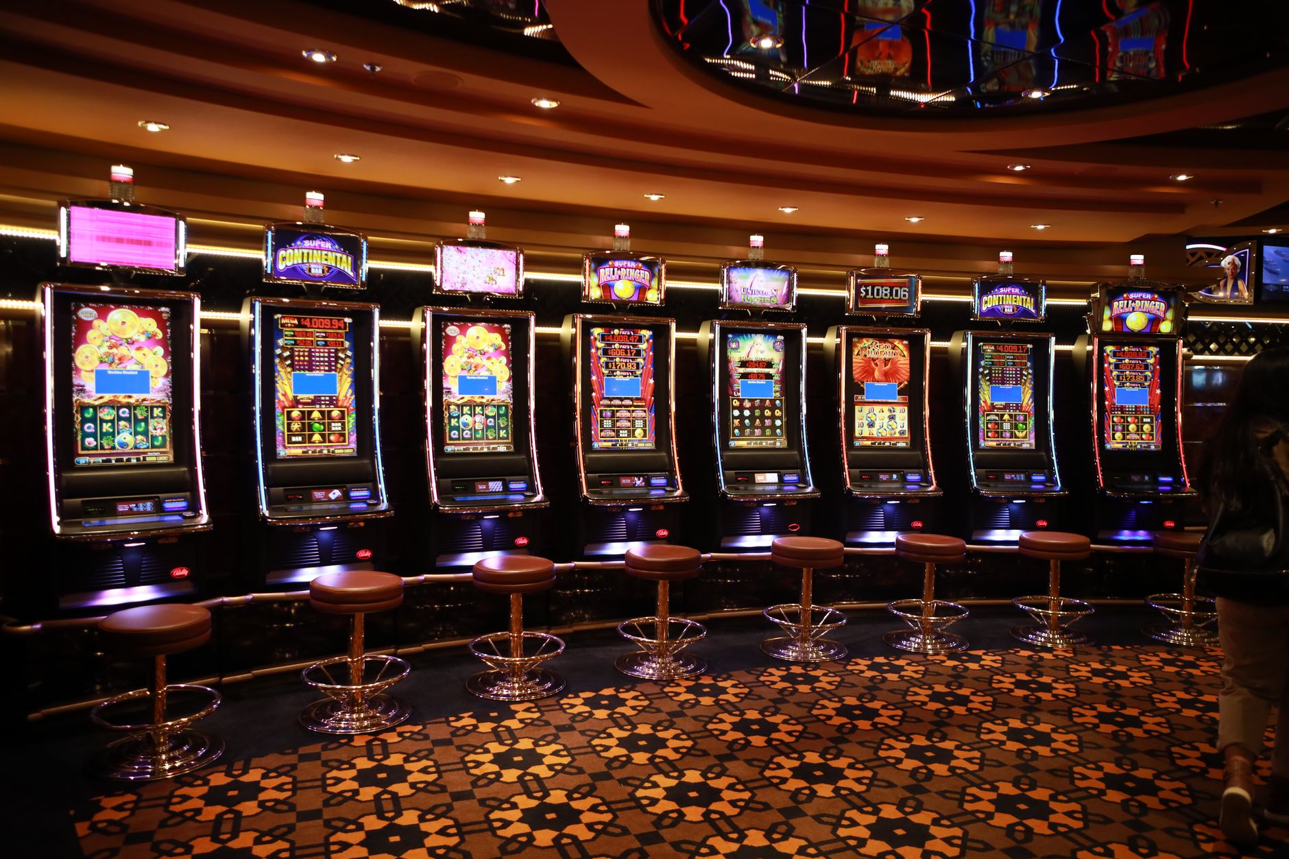 Atenție la detaliile ascunse: de ce jocurile de casino care par identice pot funcționa complet diferit