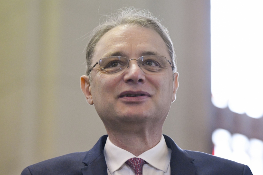 Luca Niculescu vizează un guvern cu puteri depline pentru următorii doi ani