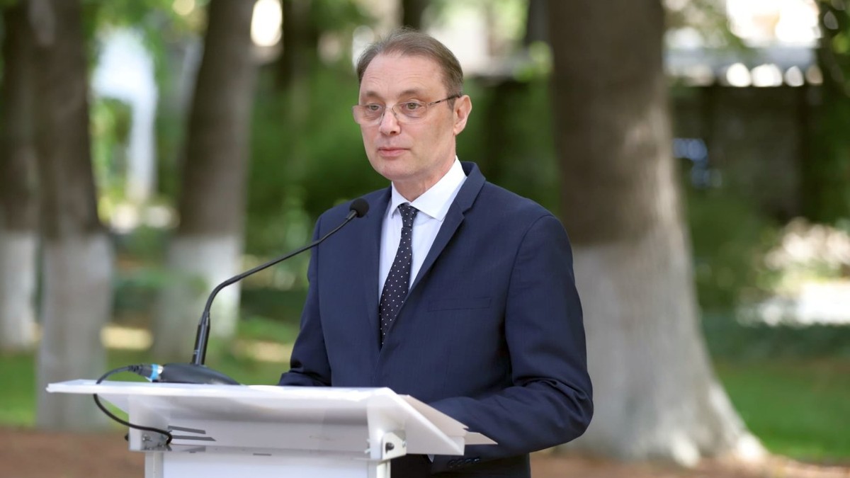 Luca Niculescu anunță data depunerii programului de guvernare și a listei de miniștri în Parlament