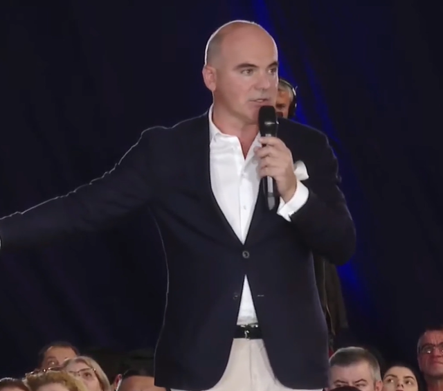 Rareș Bogdan avertizează: Alegerile anticipate ar putea fi forțate de o masă de presiune politică