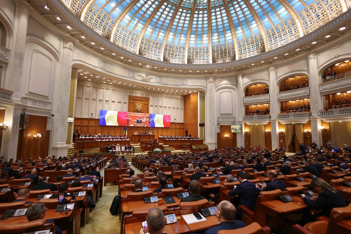 Camera Deputaților a respins propunerea de înființare a unei comisii de anchetă privind zborurile private