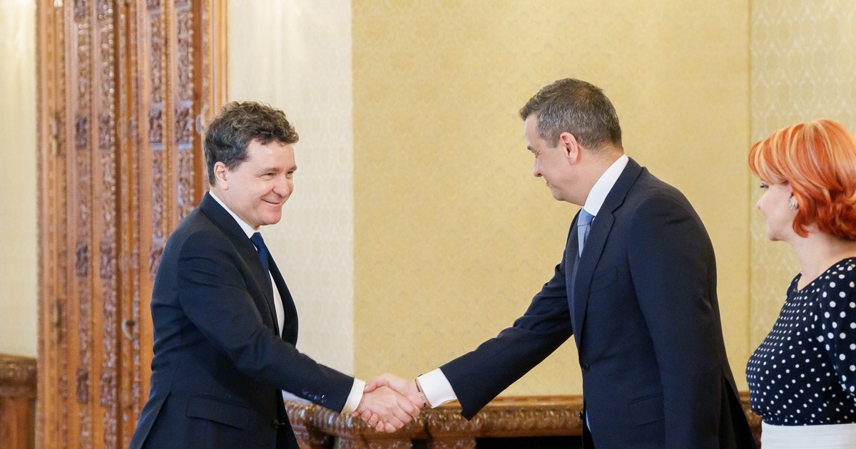 Posibilă guvernare PSD-AUR dacă Grindeanu va fi desemnat premier, conform analizelor politice