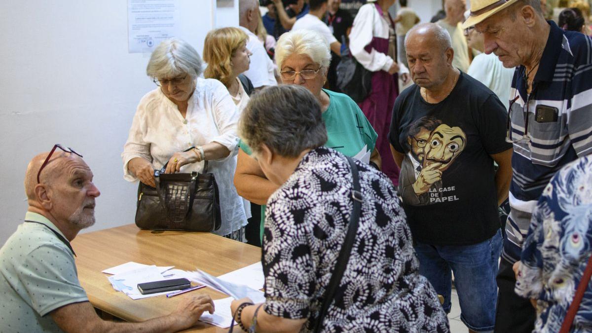 Ce opțiuni au românii care nu au 15 ani de cotizare pentru pensie