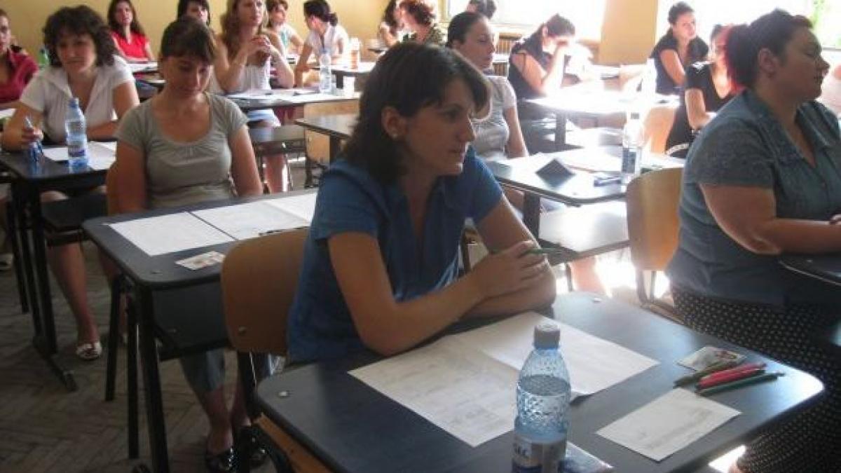 Concurs pentru directori de școli: Peste 7.000 de candidați susțin probele marți
