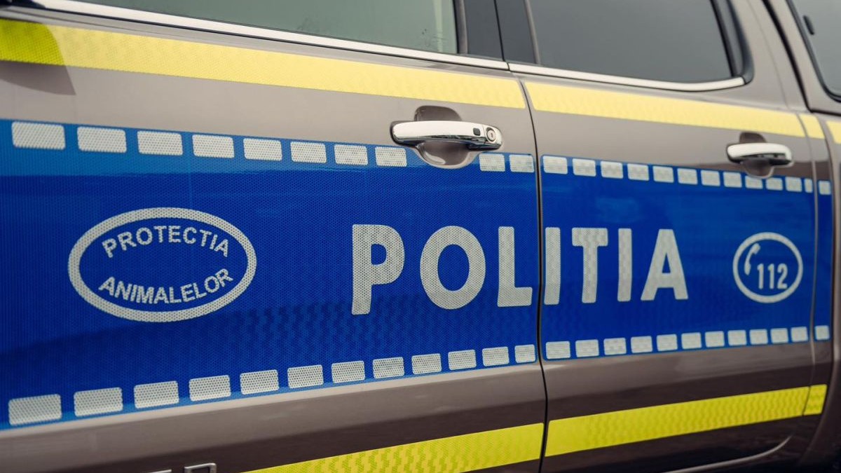 Un bărbat a fost arestat după ce a fost prins furând mâncare din frigiderul unui vecin din Făurei