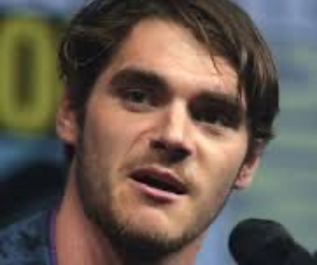 Actorul RJ Mitte, cunoscut pentru rolul din serialul Breaking Bad, a murit la vârsta de 34 de ani
