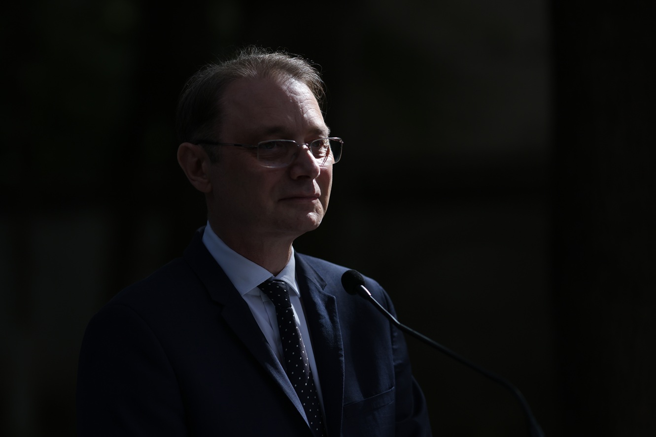 Luca Niculescu a încheiat consultările pentru formarea guvernului, dar nu a decis formula de guvernare