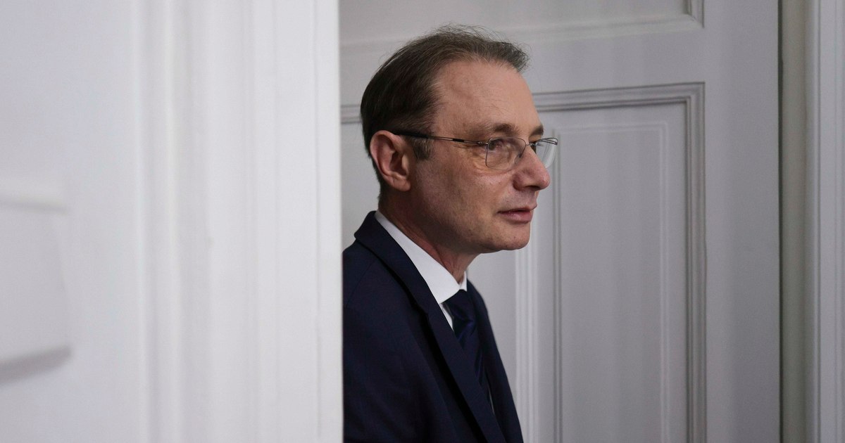 Luca Niculescu analizează trei variante pentru viitorul Guvern: de la cabinet politic la unul tehnocrat
