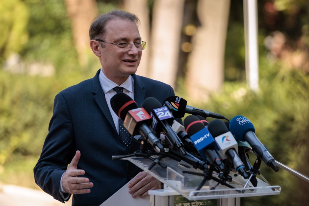 Kelemen Hunor anunță că UDMR va vota guvernul lui Luca Niculescu pentru a stopa blocajul politic