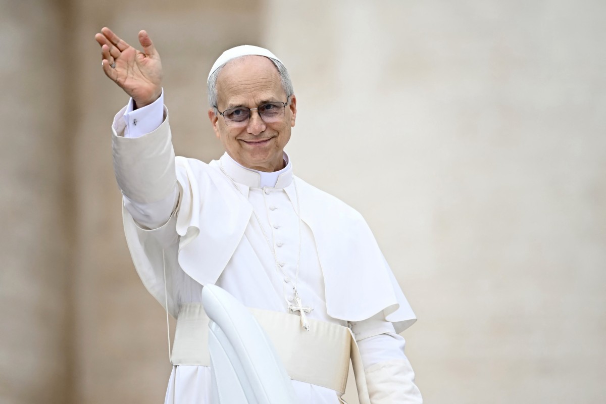 Papa Leon a suferit o intervenție chirurgicală pentru extirparea unei formațiuni pulmonare