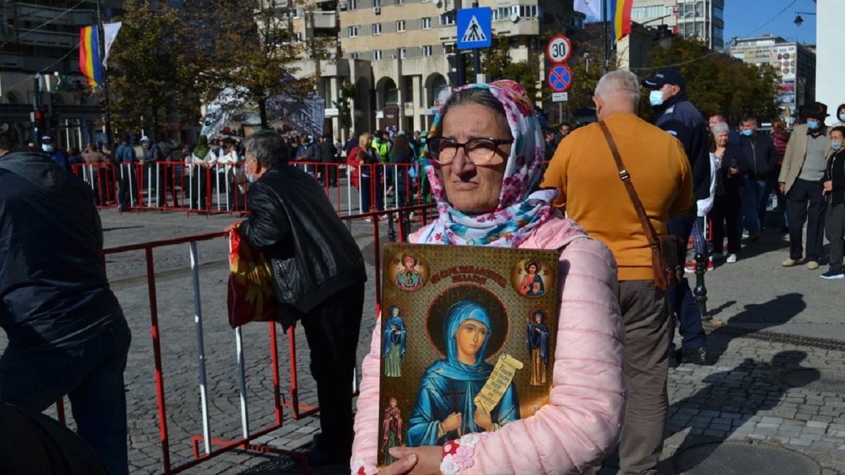 Pelerinaj masiv la Iași pentru Sfânta Parascheva: peste 155.000 de credincioși au vizitat racla